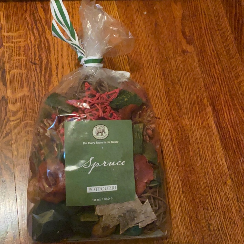 Spruce potpourri